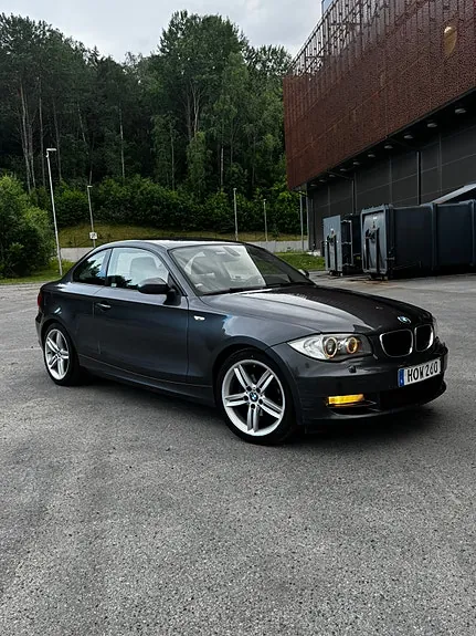 BMW 120D 2009 photo 4