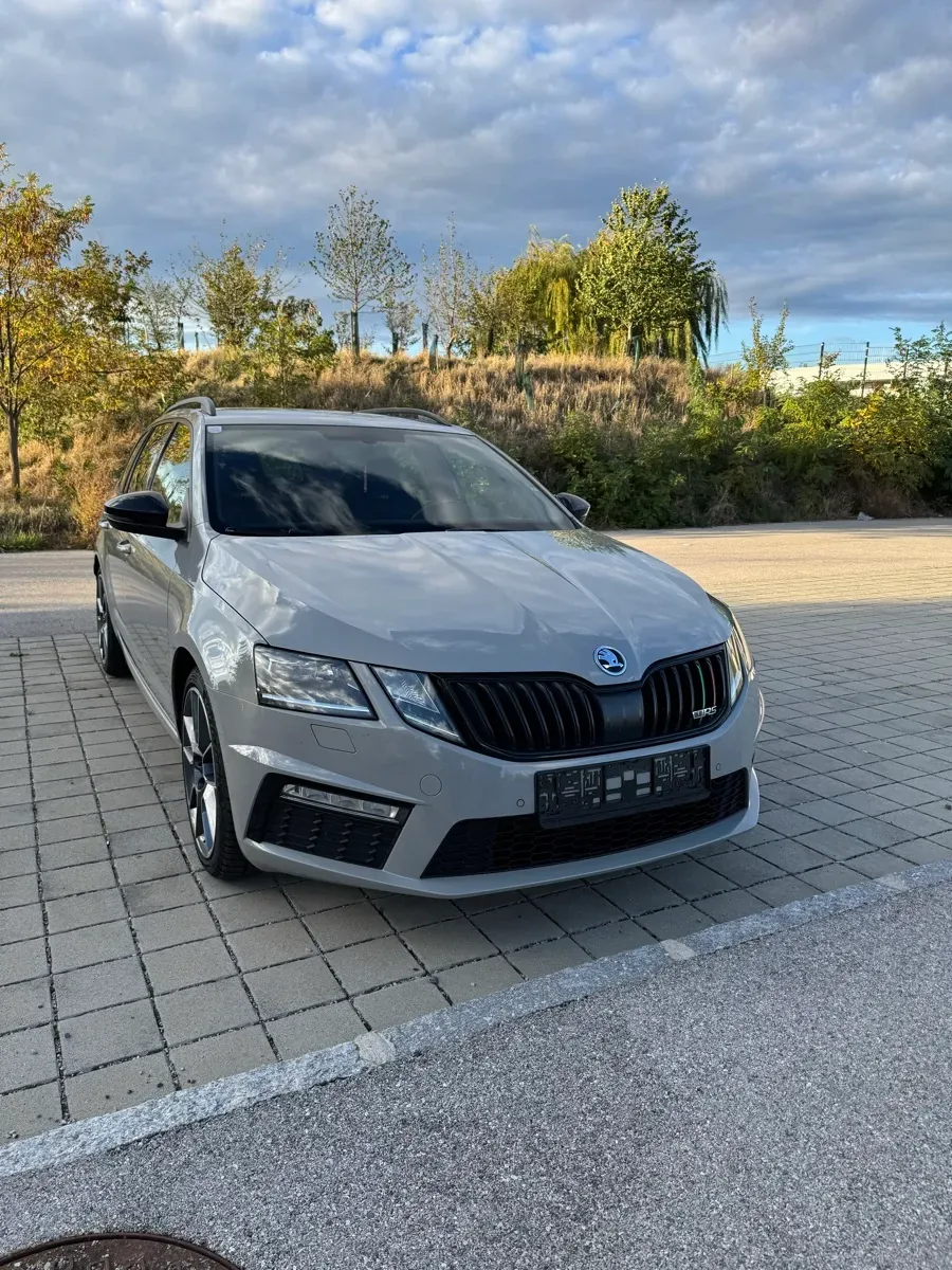 Skoda Octavia 2019 photo 2