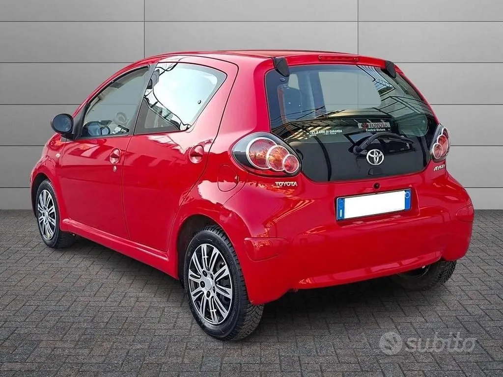 Toyota Aygo 2011 photo 3
