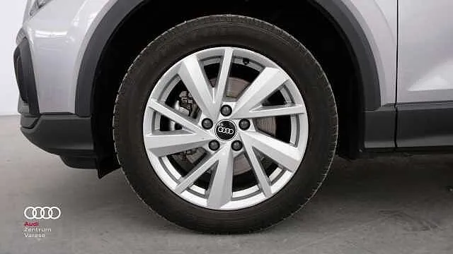 Audi Q2 2021 photo 5