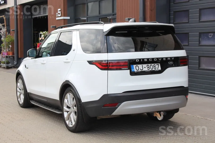 Land Rover Discovery 2021 photo 4