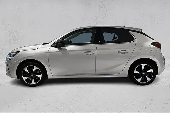 Opel Corsa E 2022 photo 2