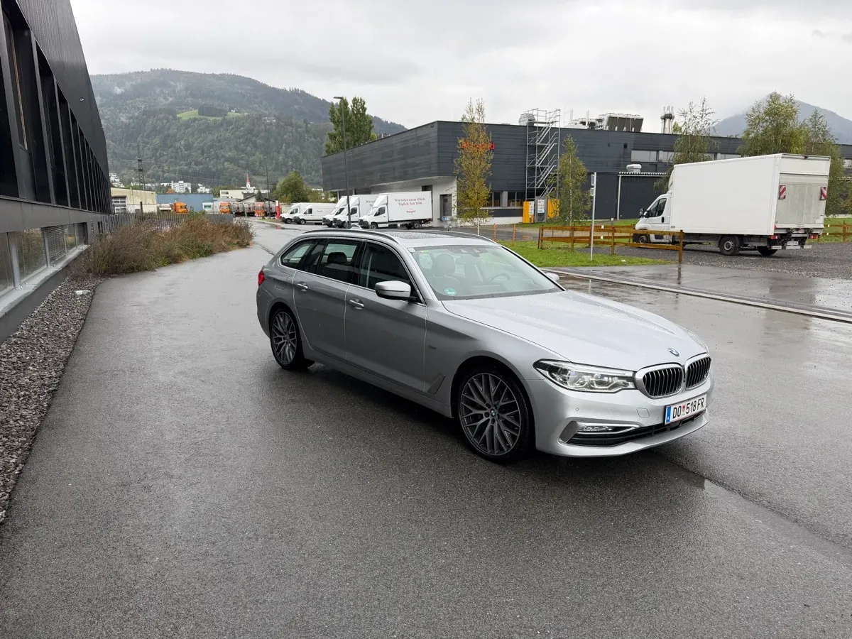 BMW 5 Series 2017 photo 2