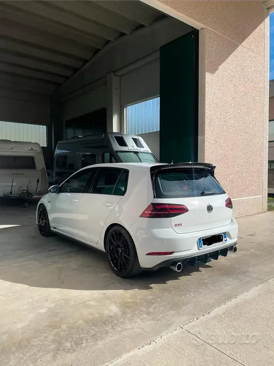 Volkswagen Golf Gti 2020 photo 2