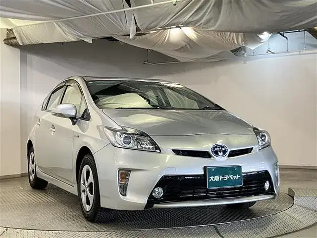 Toyota Prius 2015 photo 3
