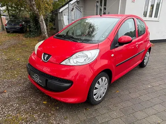 Peugeot 107 2008 photo 2