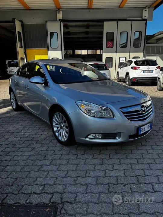 Opel Insignia 2010 photo 2