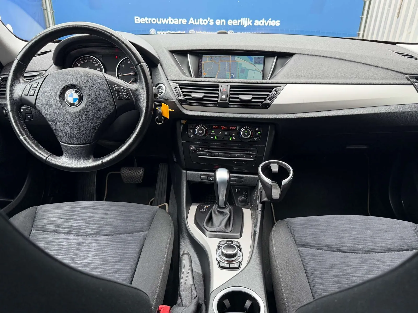 BMW X1 2013 photo 2