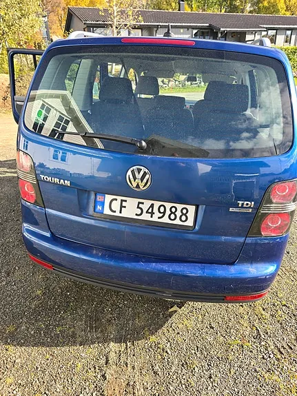 Volkswagen Touran 2010 photo 4