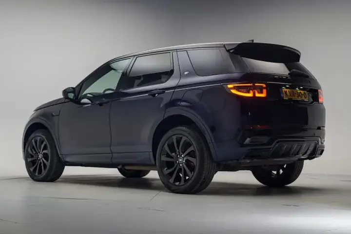 Land Rover Discovery Sport 2022 photo 3