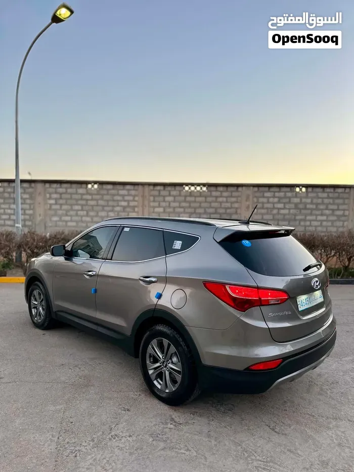 Hyundai Santa Fe 2015 photo 2