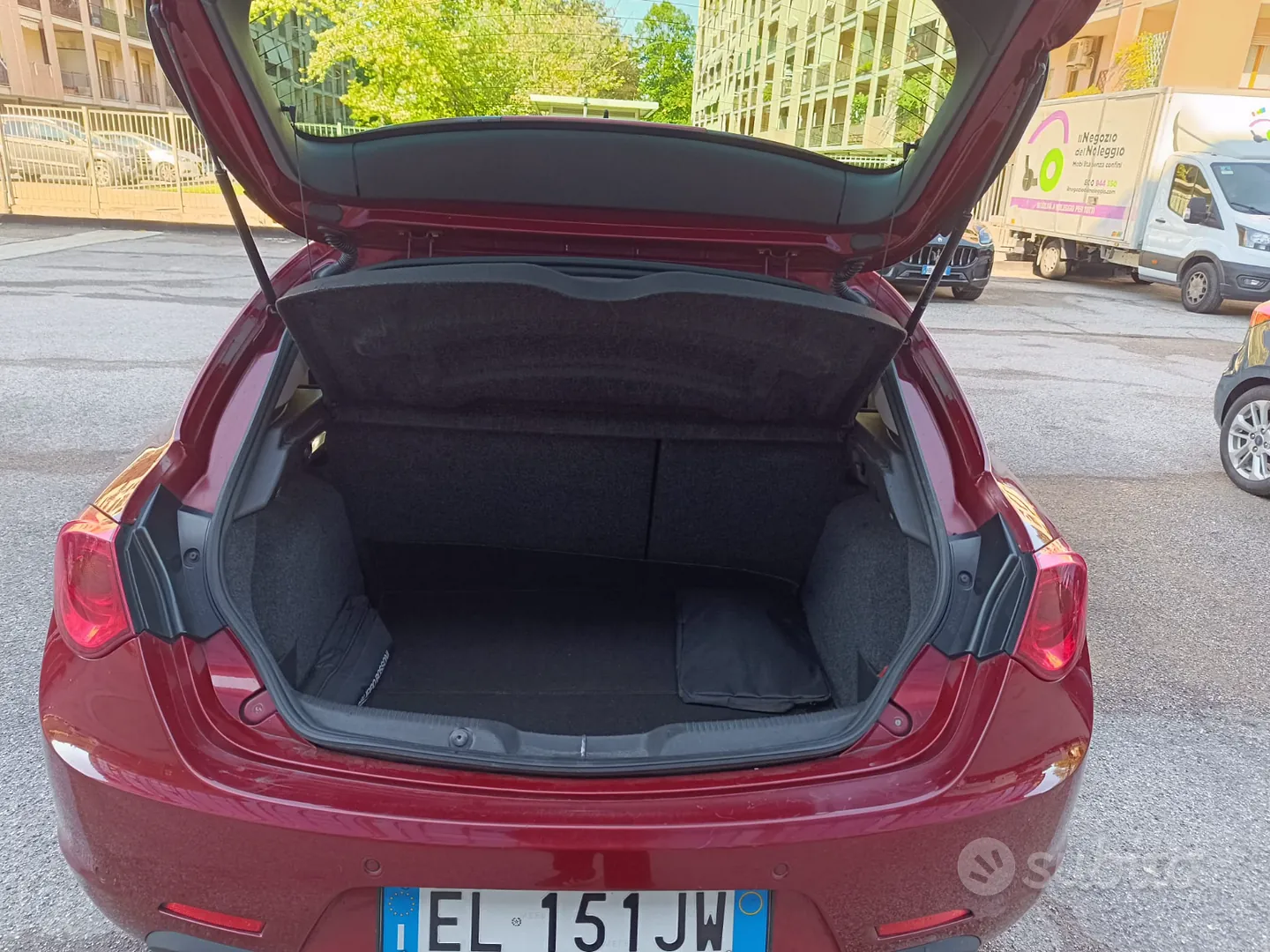 Alfa Romeo Giulietta 2011 photo 5