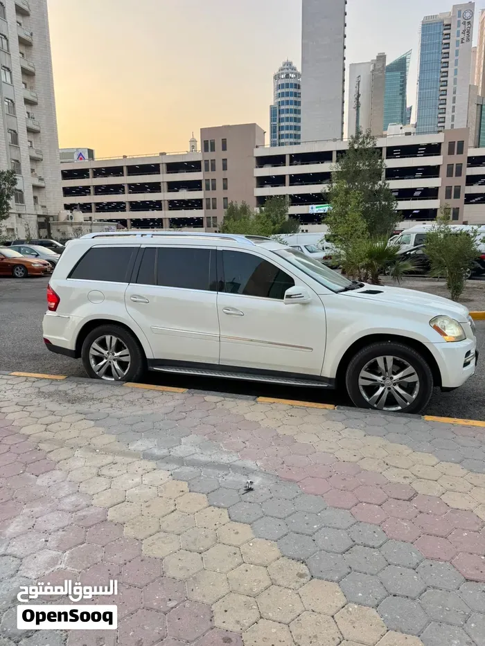 Mercedes-Benz Gl-Class 2011 photo 2