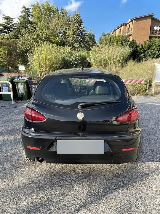 Alfa Romeo 147 2001 photo 3