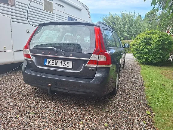 Volvo V70 2016 photo 2