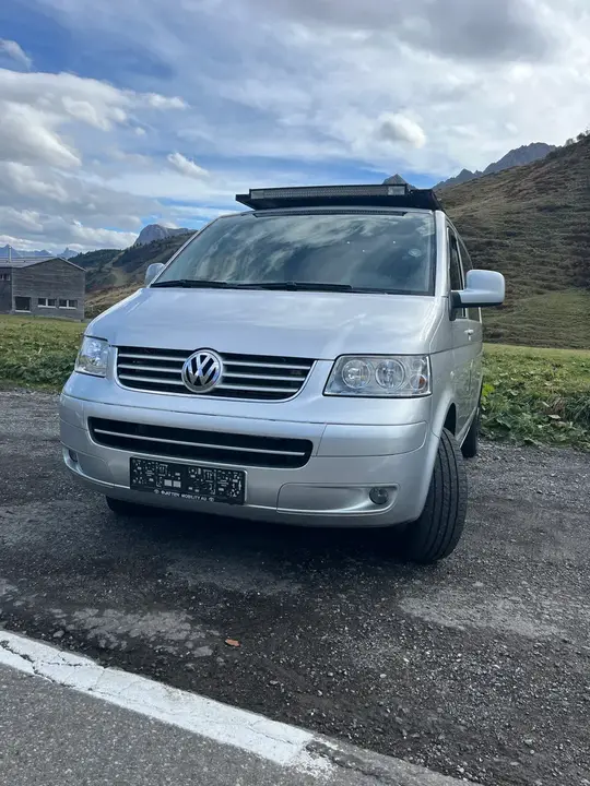 Volkswagen Caravelle