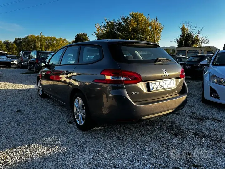 Peugeot 308 2017 photo 4