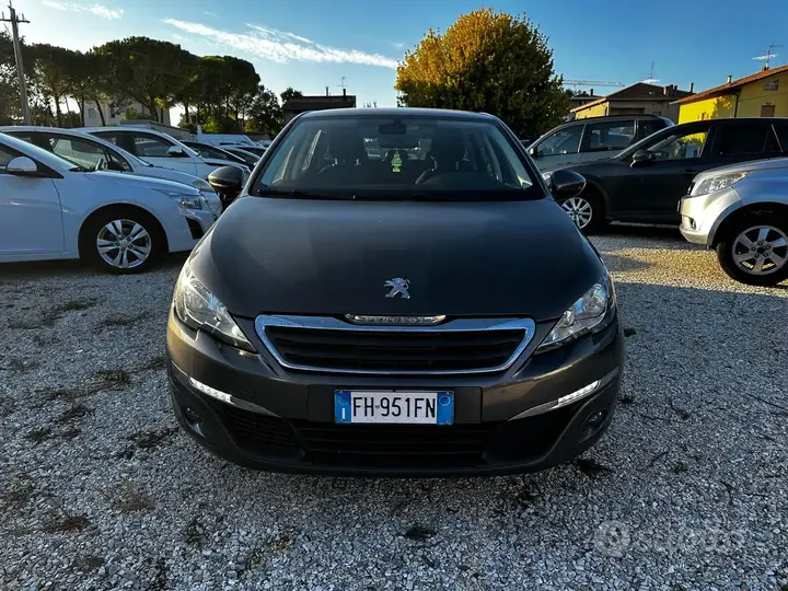 Peugeot 308 2017 photo 2