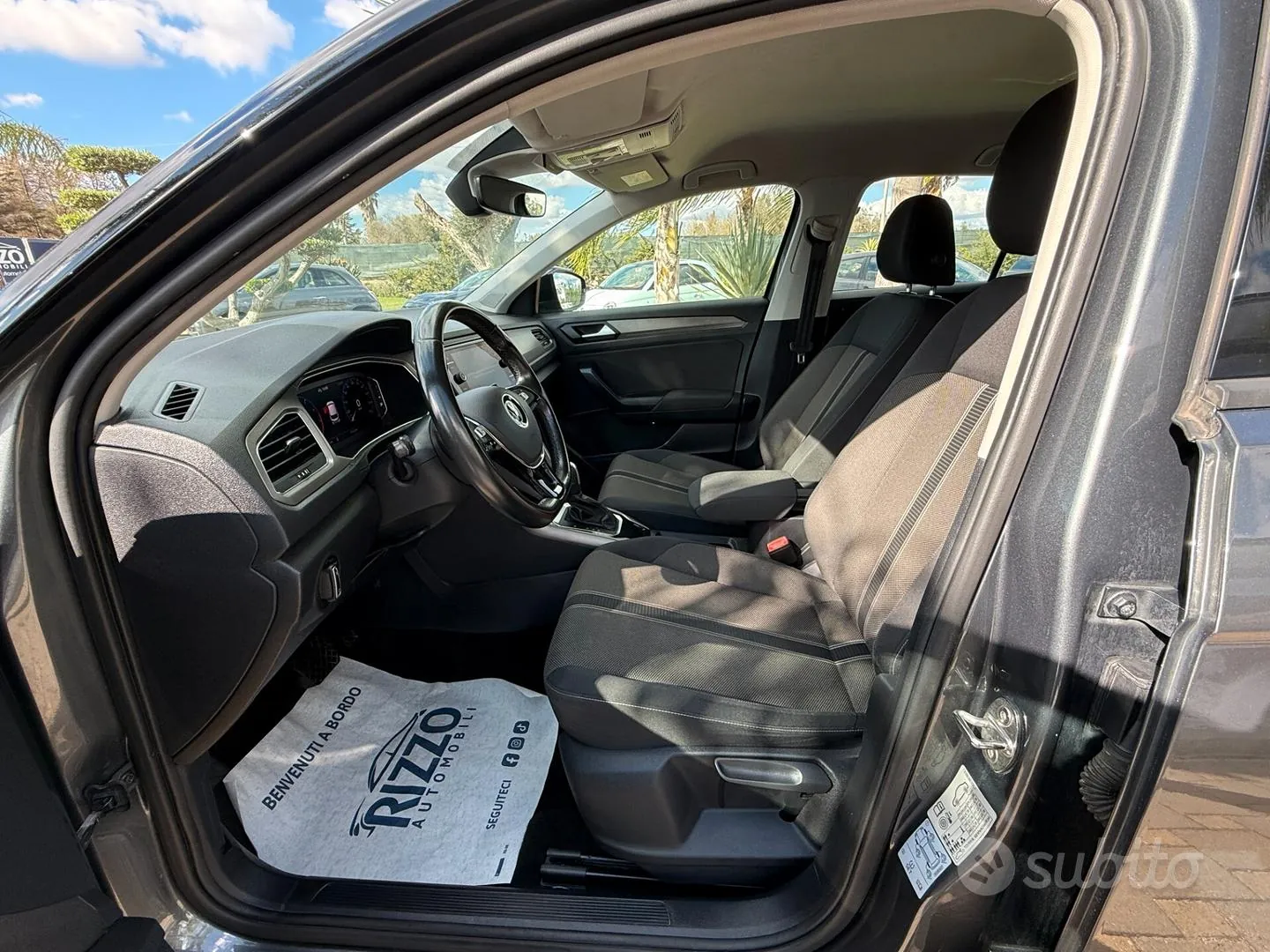 Volkswagen T-Roc 2021 photo 5