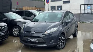 Ford Fiesta 2012 photo 2