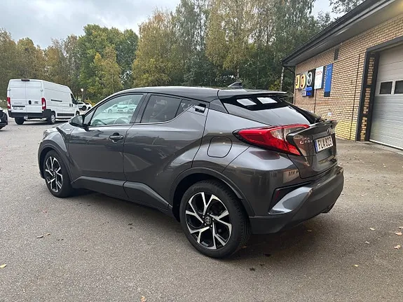 Toyota C-Hr 2017 photo 4