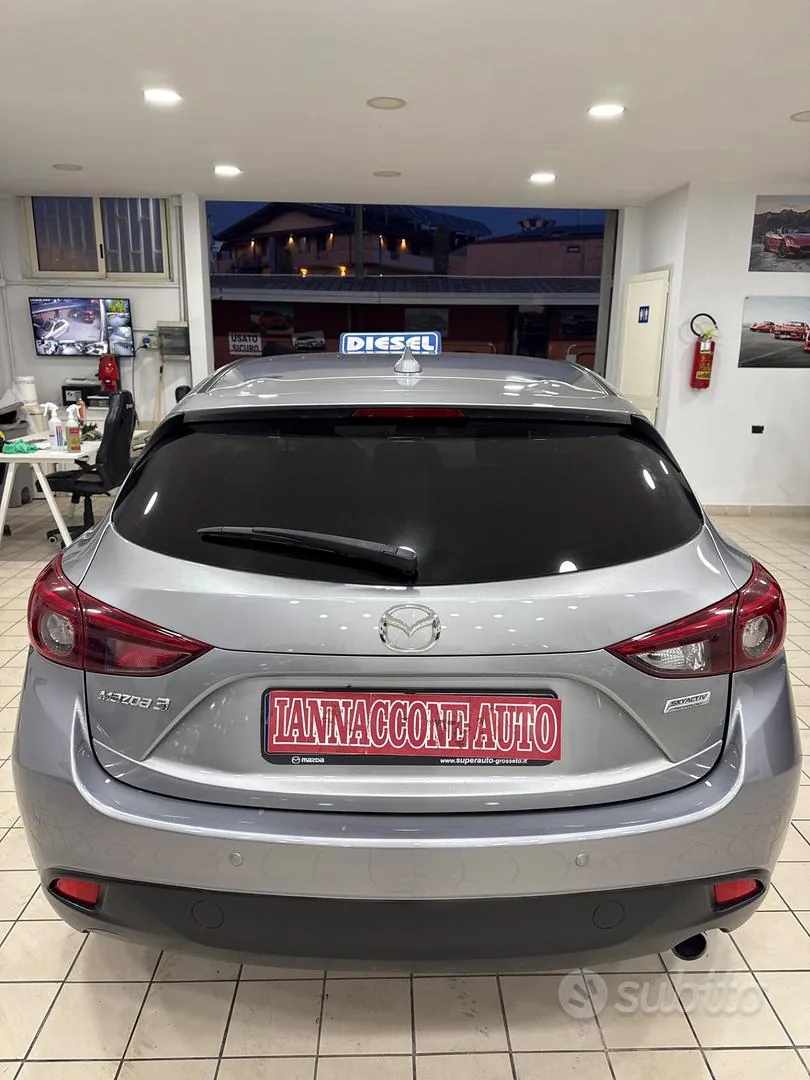 Mazda 3 2016 photo 4