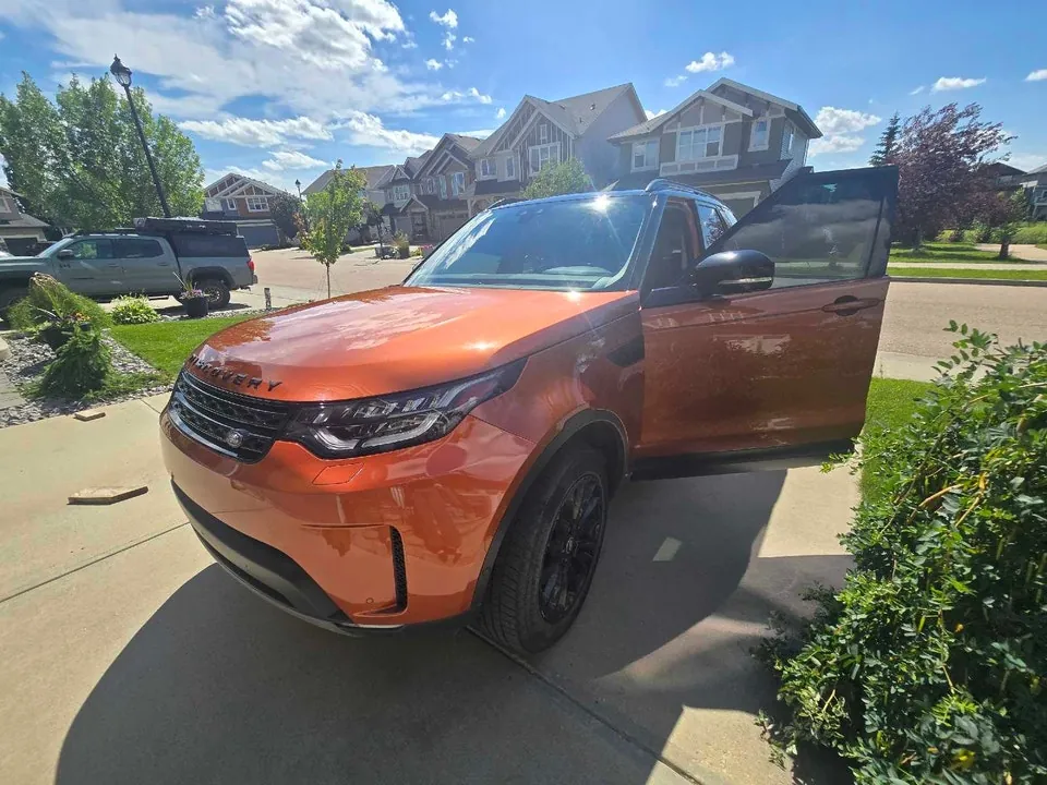 Land Rover Discovery 2017 photo 3
