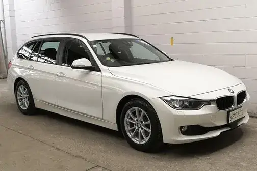 BMW 320I