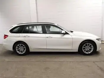 BMW 320I 2015 photo 4