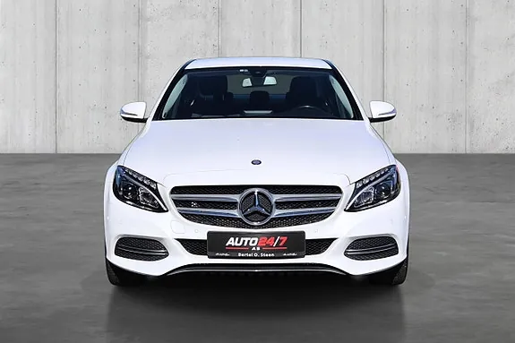 Mercedes-Benz C180 2015 photo 3