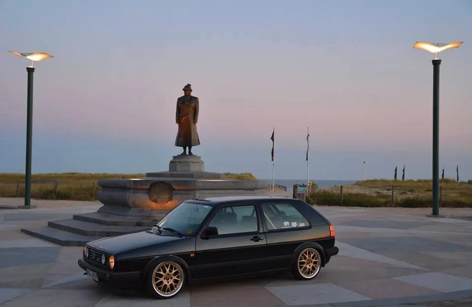 Volkswagen Golf 2