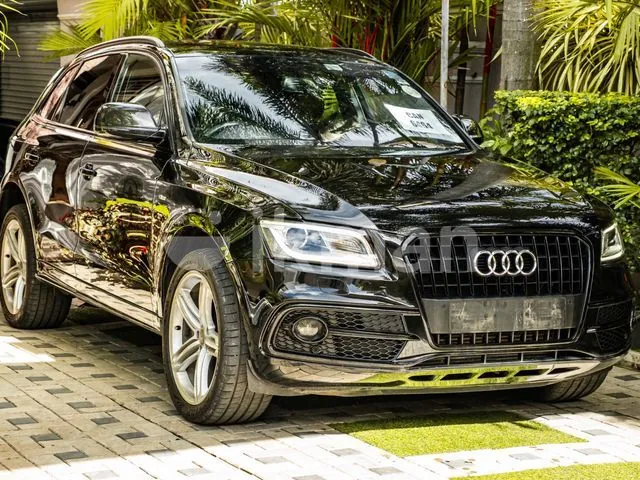 Audi Q5 2015 photo 2