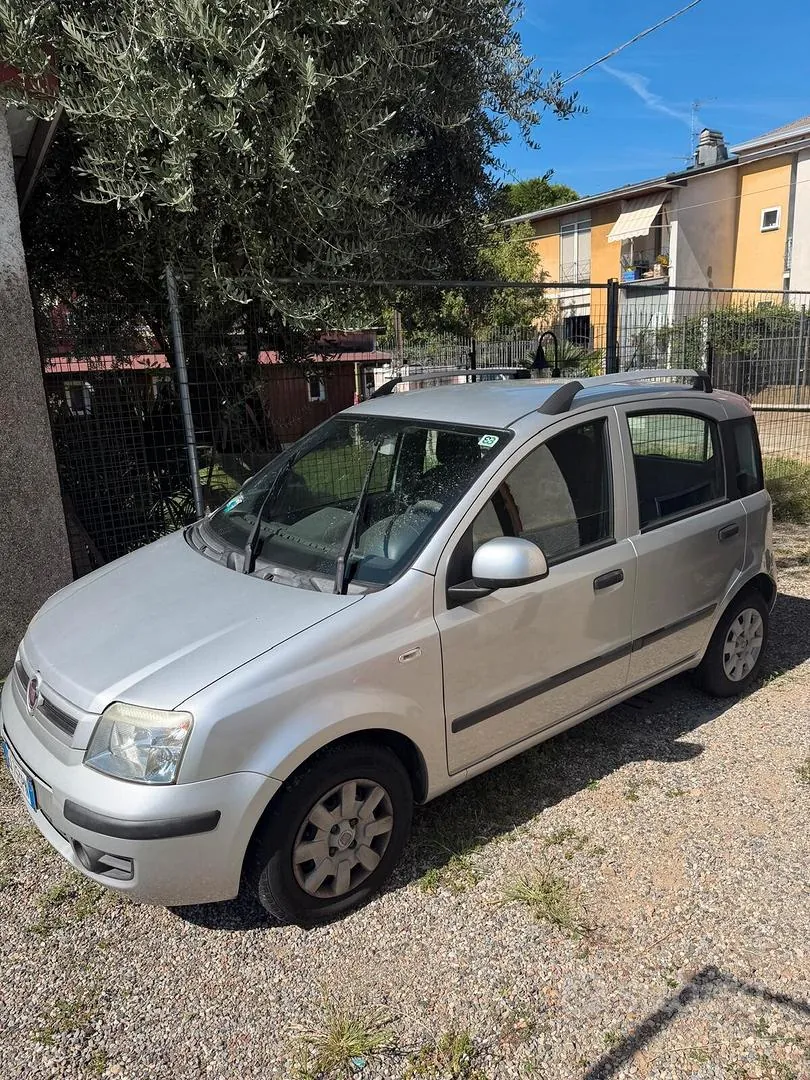 Fiat Panda 2010 photo 2