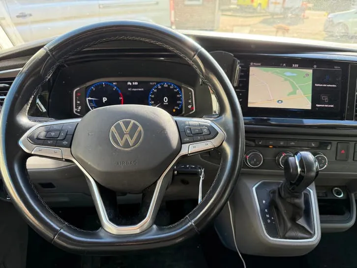 Volkswagen Transporter 2023 photo 3