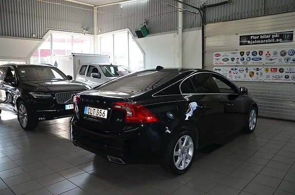 Volvo S60 2015 photo 3