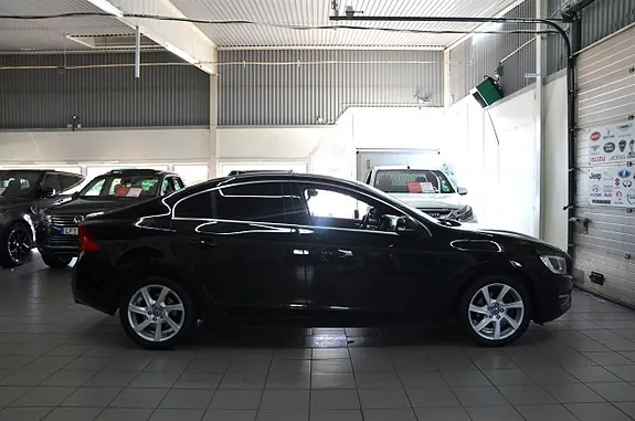 Volvo S60 2015 photo 2