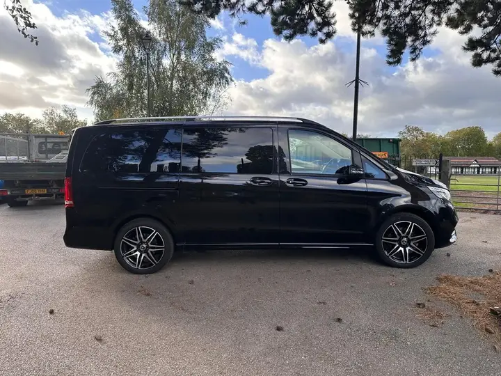 Mercedes-Benz V-Class 2026 photo 3