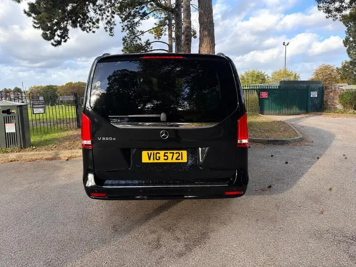 Mercedes-Benz V-Class 2026 photo 5