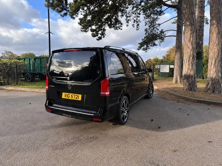 Mercedes-Benz V-Class 2026 photo 4