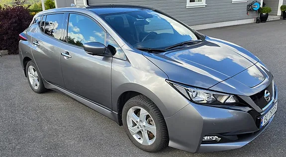 Nissan Leaf 2021 photo 2