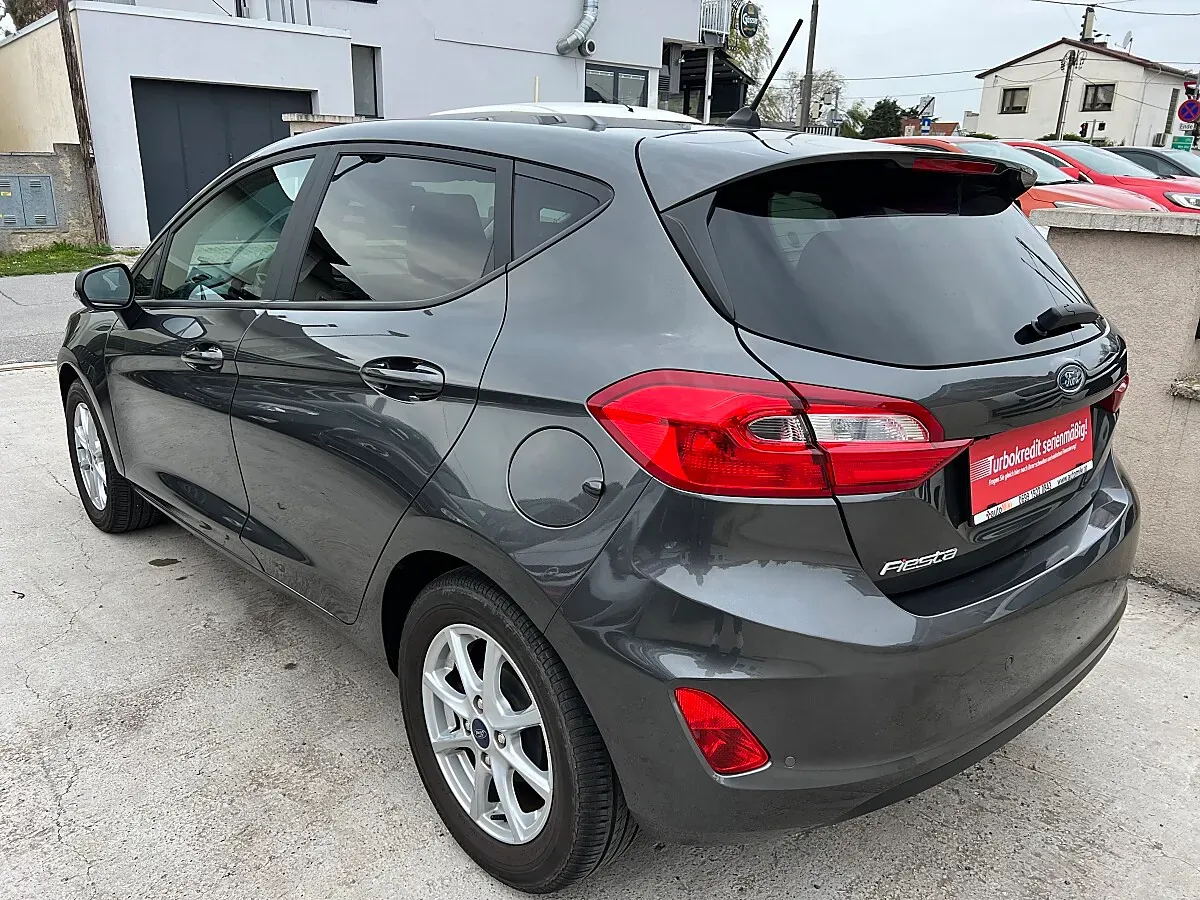 Ford Fiesta 2018 photo 2