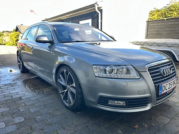 Audi A6 2011 photo 2