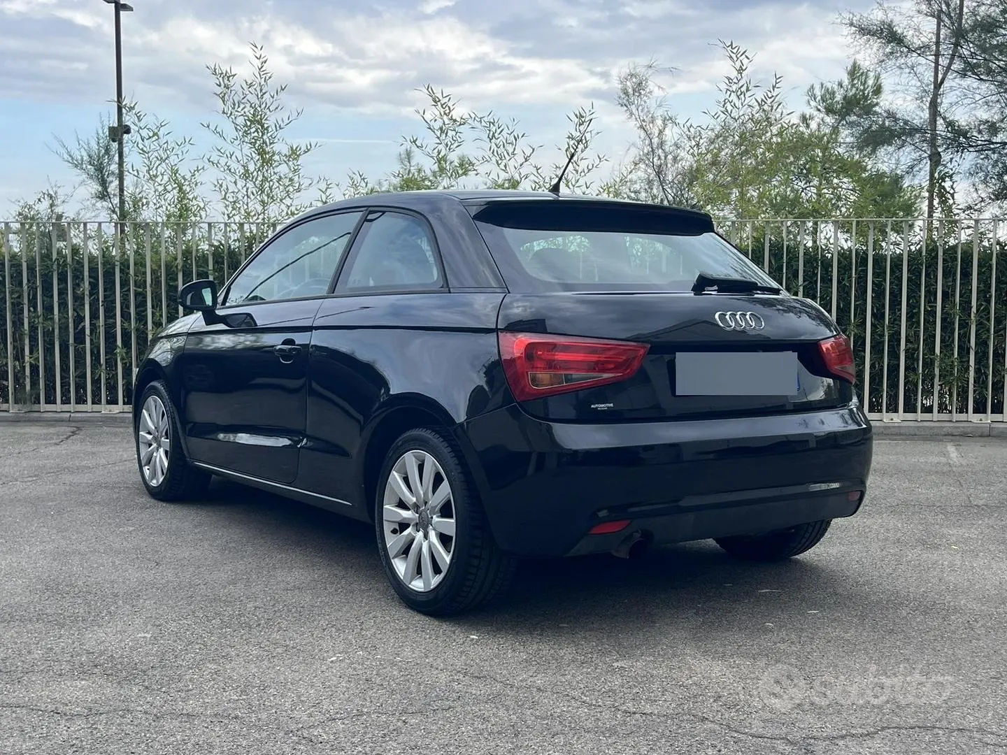 Audi A1 2011 photo 2
