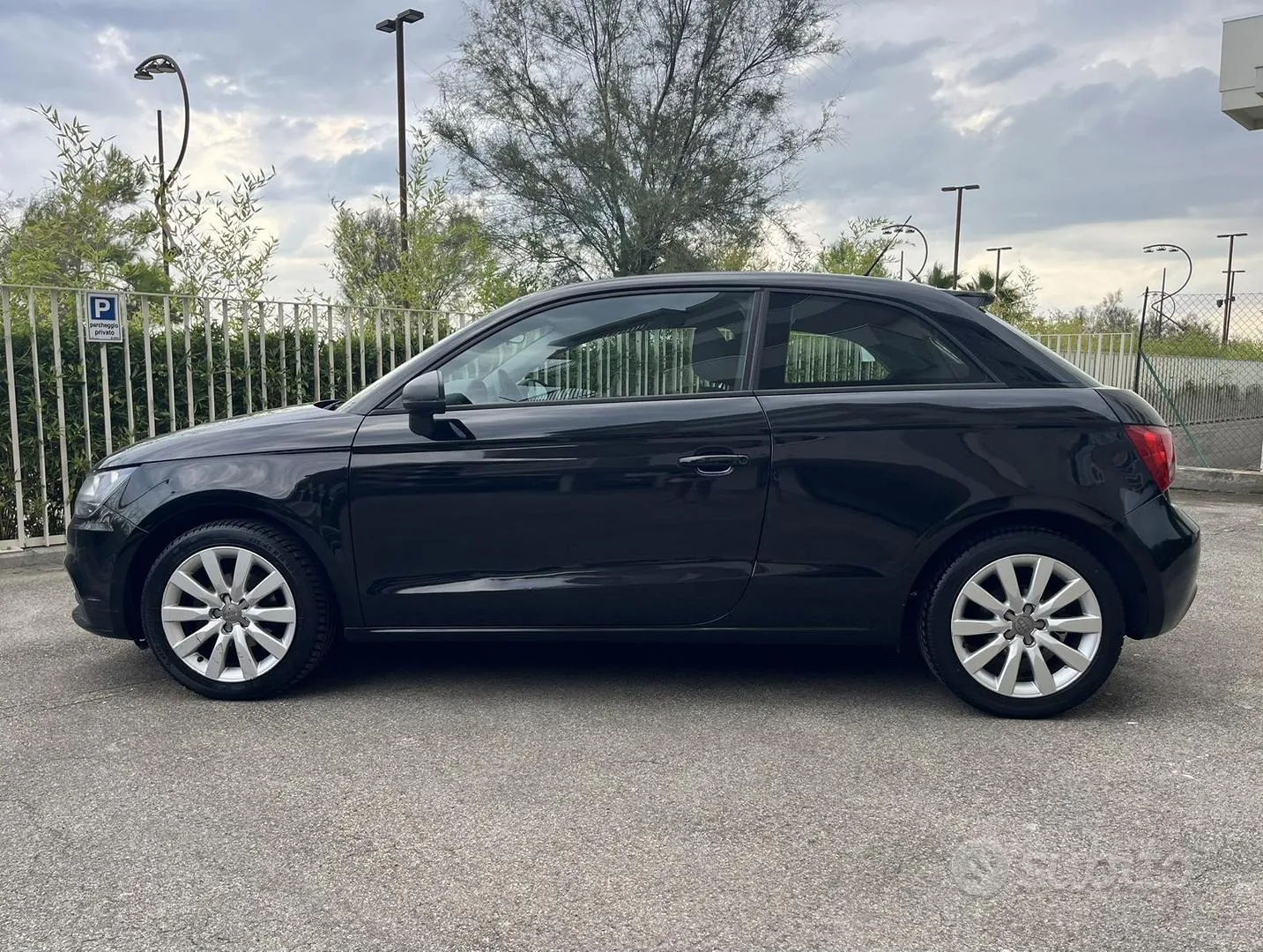 Audi A1 2011 photo 3