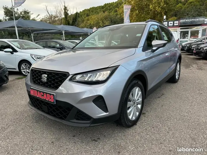 Seat Arona 2023 photo 3