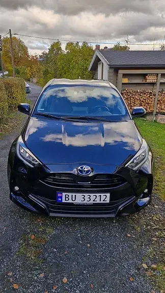 Toyota Yaris 2022 photo 2