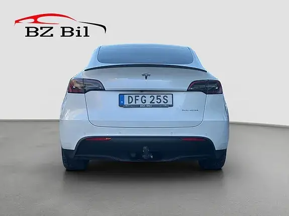 Tesla Model Y 2021 photo 4