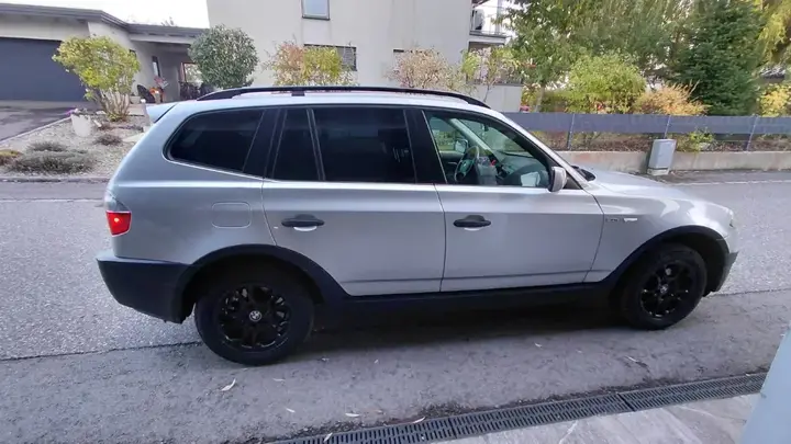 BMW X3 2006 photo 2
