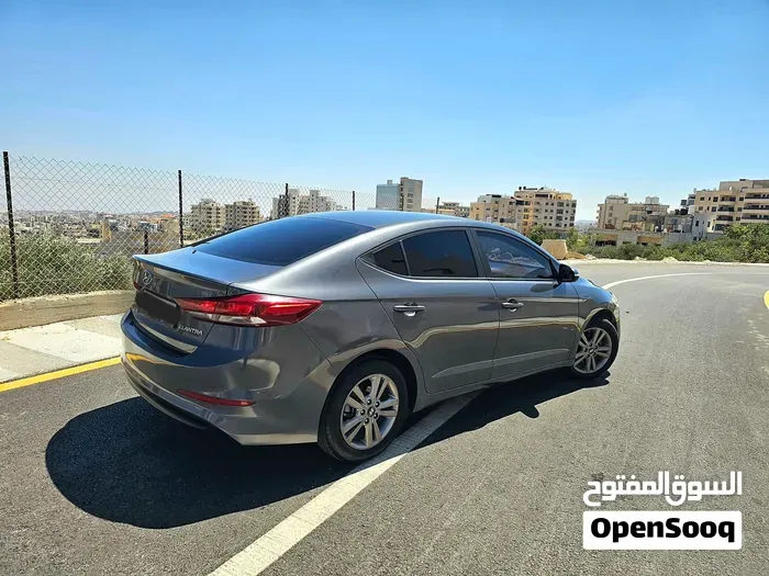 Hyundai Elantra 2017 photo 3