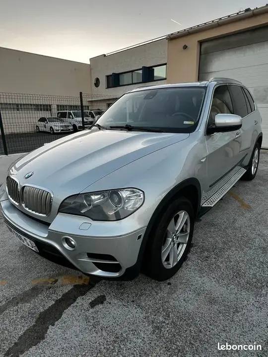 BMW X5 2011 photo 2